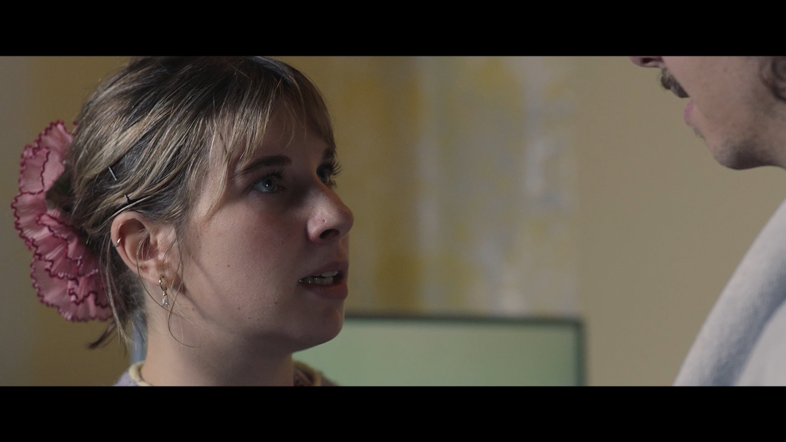 Between Worlds: A woman in conversation